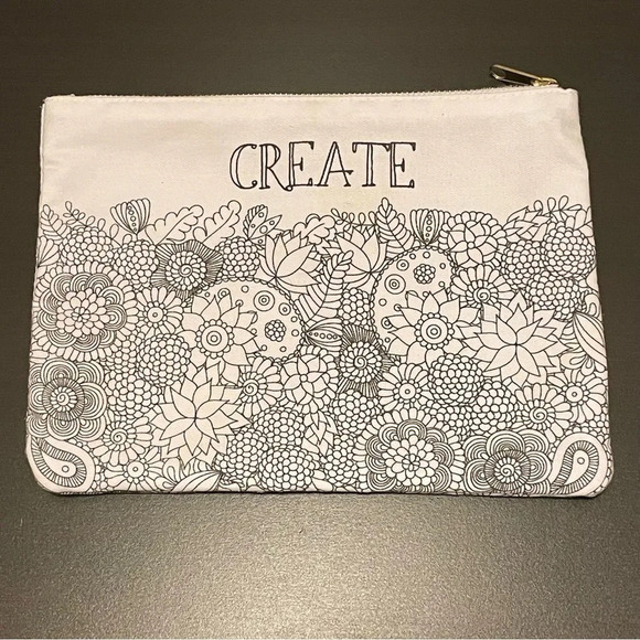 DCI COLOR JOY Zippered Pouch in Flower Patterns - Picture 5 of 6